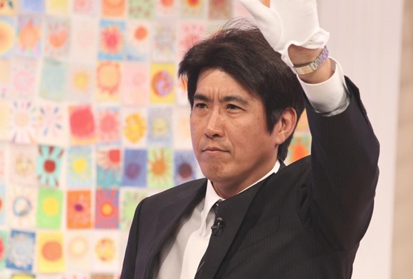 石橋貴明の現在の収入はいくら？豪邸生活と収益の裏側を完全紹介！